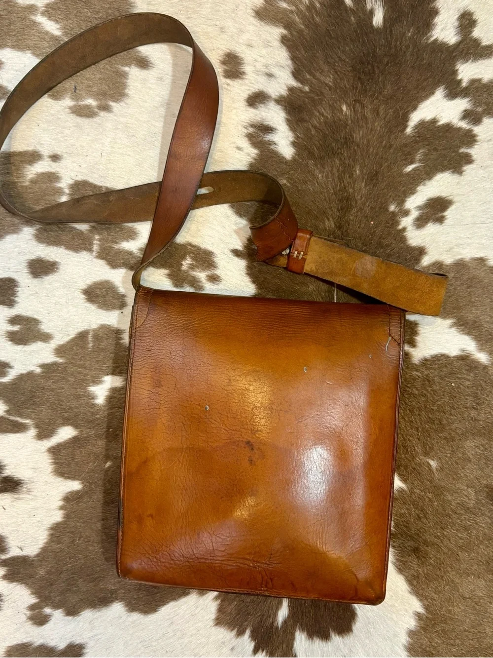 Vintage Brown Leather Crossbody Bag with Brass Accents